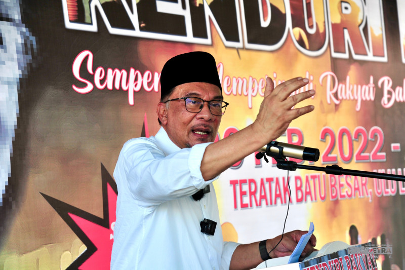 Youth should reflect on 1974 Baling protests, learn to fight for poor: Anwar