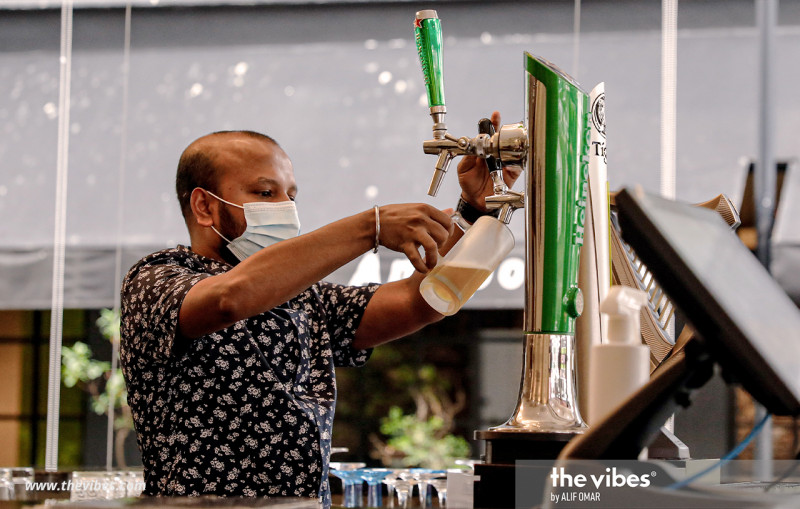 Restaurants, bars serve criticism to authorities for misinterpreting rules