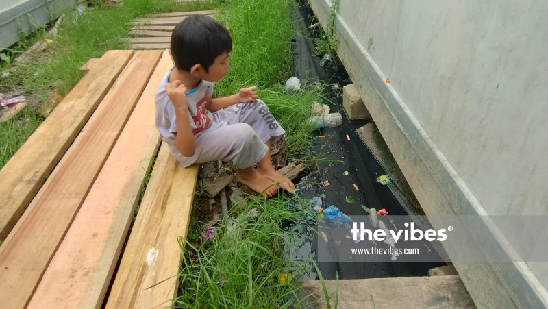 Sekong rep urges relocation of 100 families from container homes