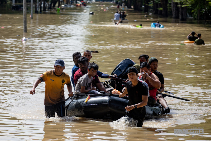 [Image: 20122021_-_Banjir_Flood_Taman_Sri_Muda_-..._-_23.jpeg]