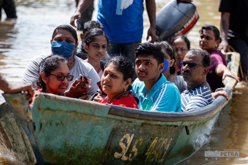 Flood victims suffering severe losses may be psychologically scarred: expert