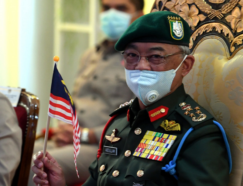 Agong urges calm amid Anwar's shock announcement