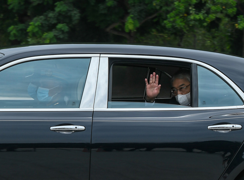 Agong arrives at Istana Negara
