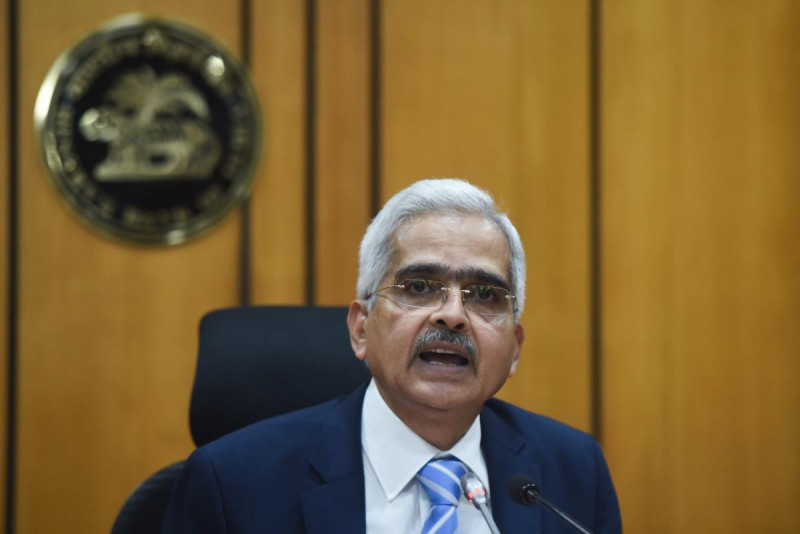 India's central bank governor tests positive for Covid-19