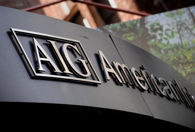 AIG names new CEO, breaks up its insurance business