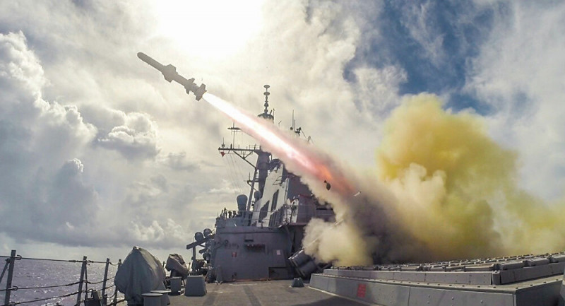 US plays down China sanctions over Taiwan arms
