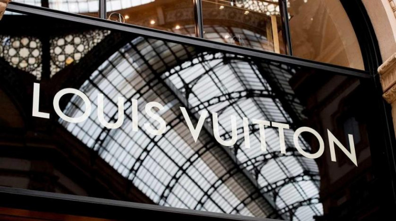 LVMH, Tiffany resume talks to try to save merger: source | Business ...