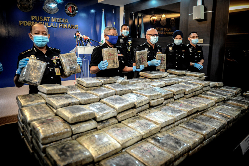 Police seize 309kg of drugs, 15 luxury cars in bust