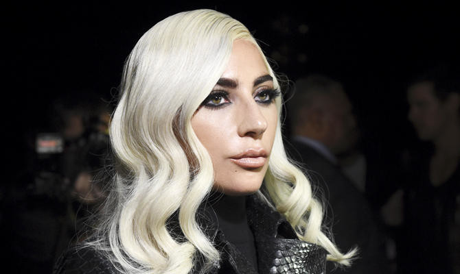 Lady Gaga in Twitter feud with Trump campaign