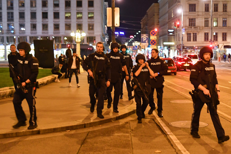 Gunman on the run after Vienna ‘terror attack’ leaves two dead