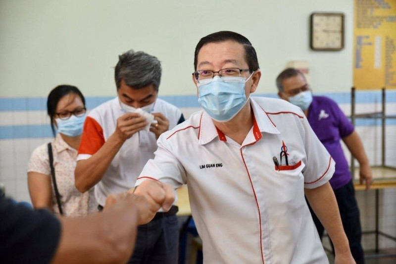 No DAP-Umno collusion to seize govt, Guan Eng says