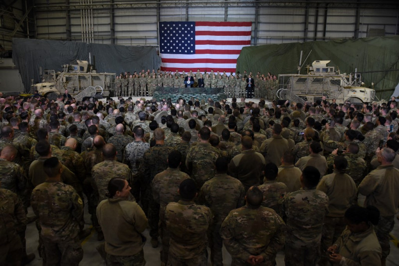 US to slash troop levels in Iraq, Afghanistan