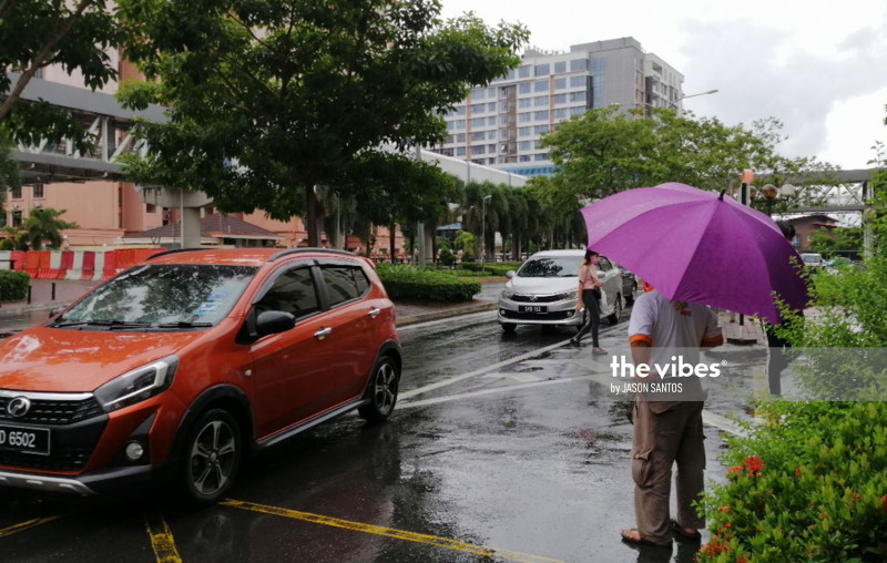 Bruneians allowed to enter Sabah by land, air