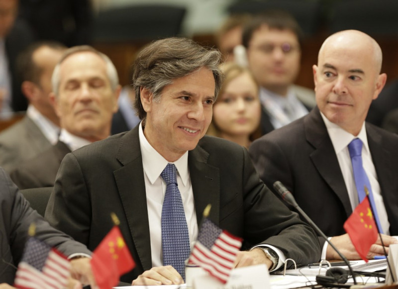 Blinken urges Pakistan to seek China debt relief after floods
