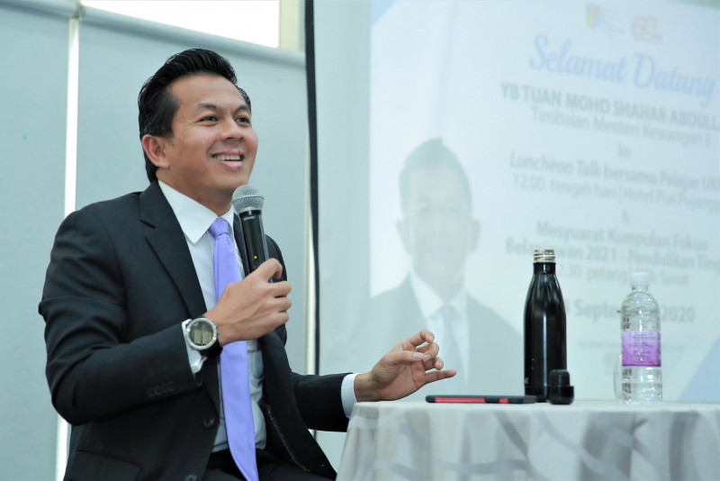 Only RM177.2 bil of RM305 bil in govt aid distributed so far