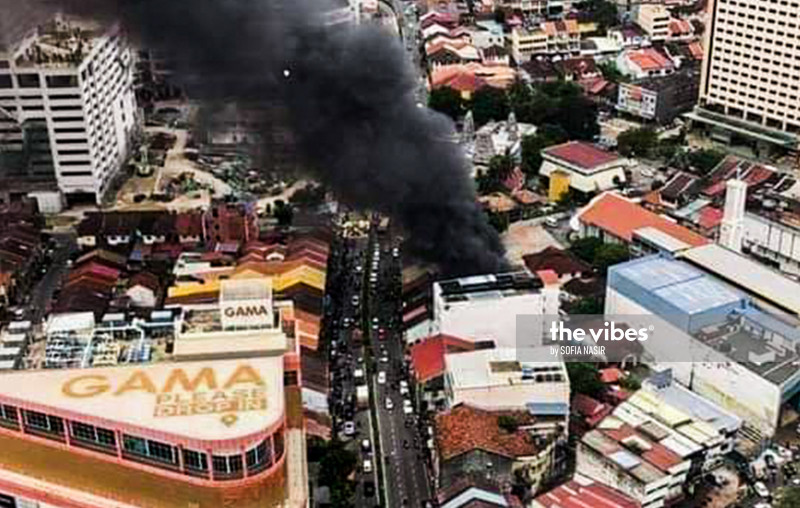Townsfolk dazed by George Town blaze