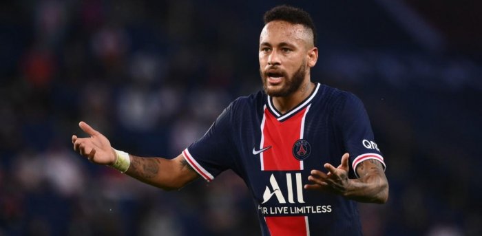 Neymar in new controversy over New Year party rumours