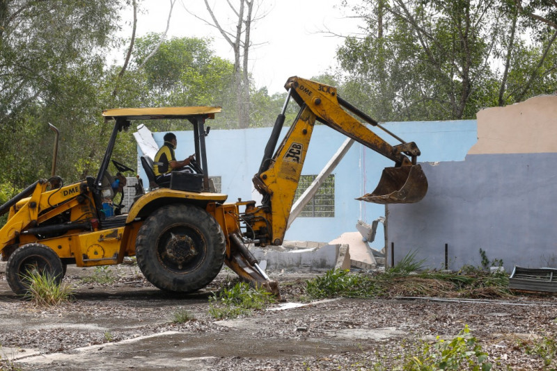 If Sanusi can help S’gor, he can help us: evicted Kg Baru Pulau Tiga villagers plead for financial aid