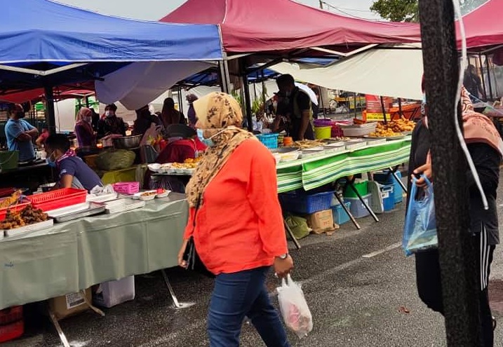 CMCO grinds business down by half at Kota Baru’s Pasar Peringat