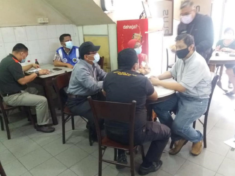 Islamic dept raid on kopitiam unjustified and could tarnish its reputation, says lawyer