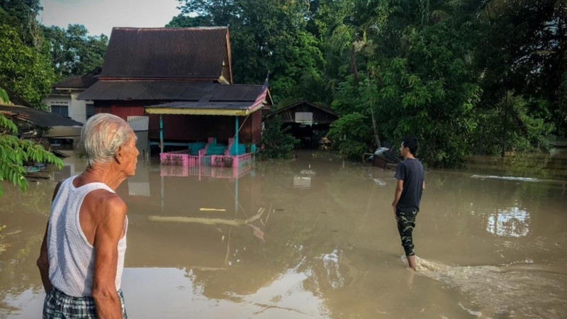 13 banks answer flood victims’ call for help