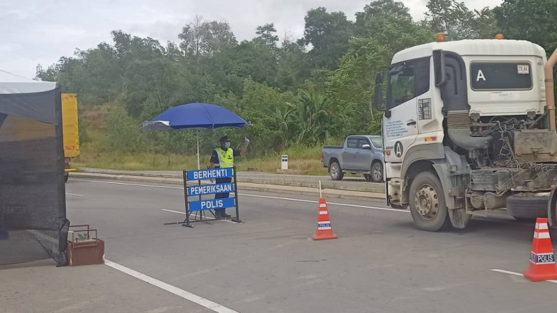 Sabah tightens restrictions with 65 road blocks today