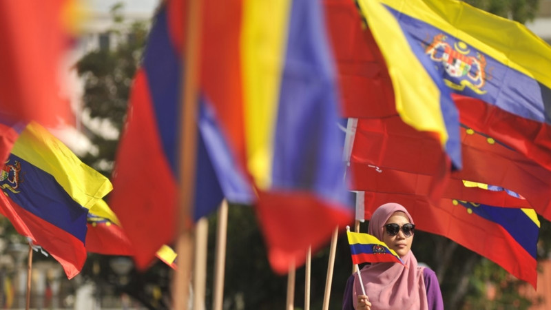 ‘Keep FT flags flying to inspire patriotism’