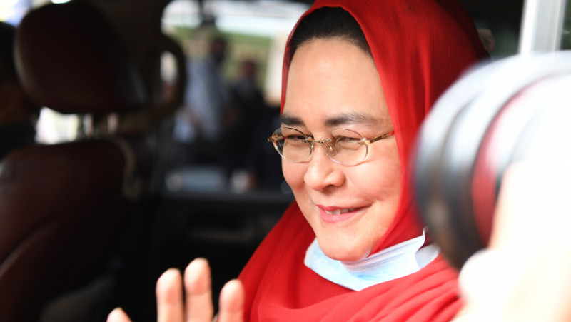National Unity minister 5th cabinet member to test positive for Covid-19