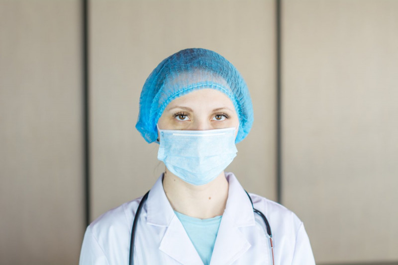 Quebec media demands healthcare facility access to show ravages of virus