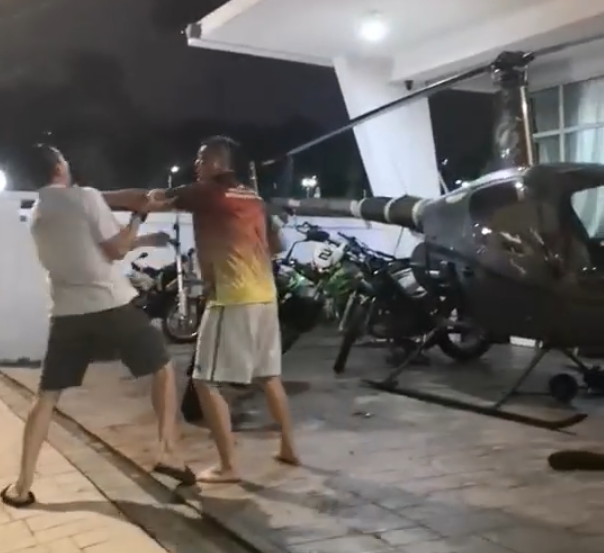[UPDATED] One parked chopper, two Datuks, one big commotion