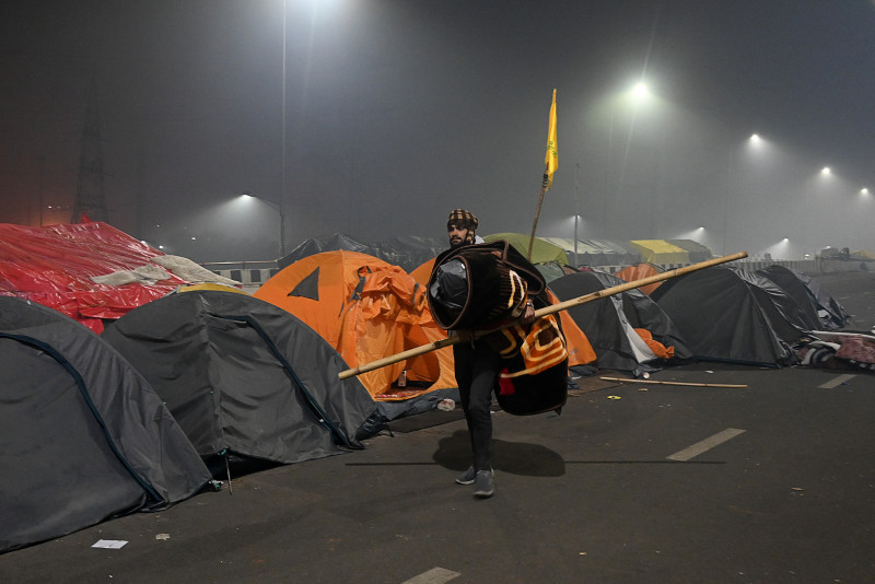 Police tighten security as thousands join Indian farmer protests