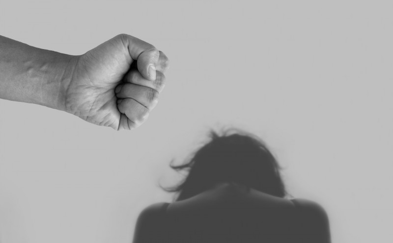 State urges women not to withdraw police reports in abuse cases