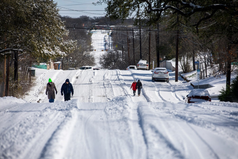 Millions struggle without power as cold snap grips US