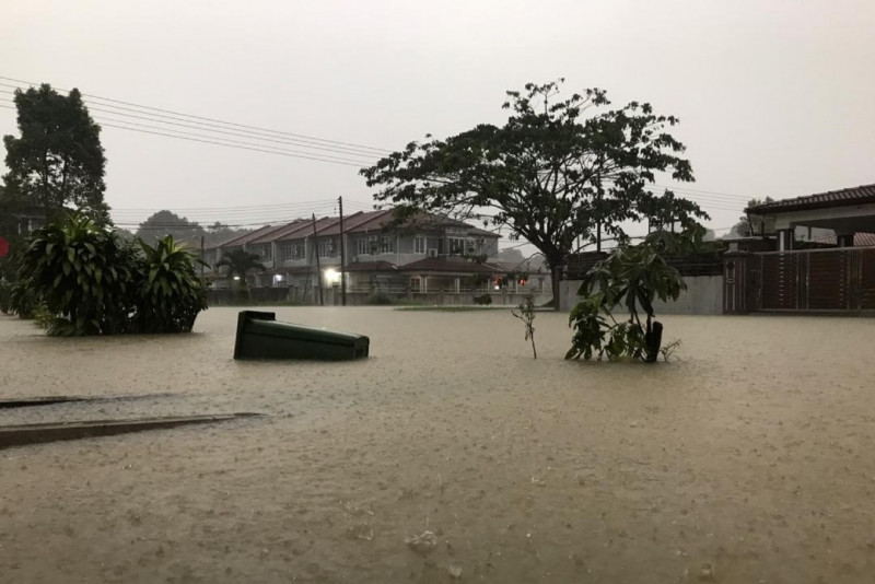 Netherlands water management experts to help Sarawak with flooding and supply issues