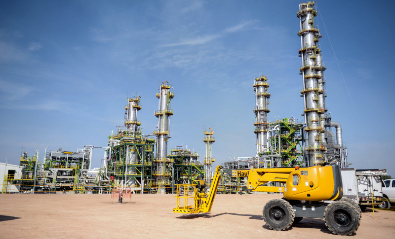 Mexican state oil firm Pemex reports US$23 bil loss last year