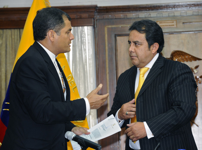Ecuador’s interior minister quits after prison riots