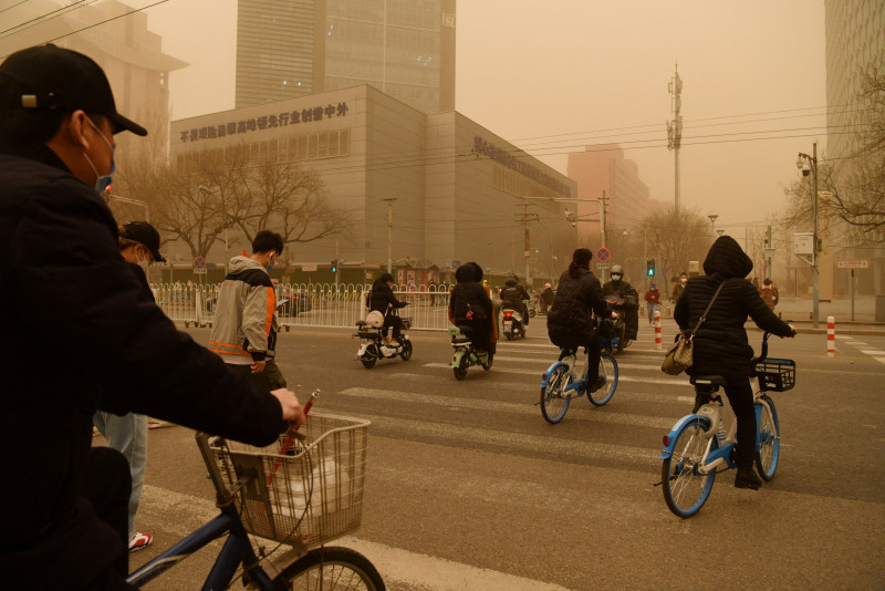 Sandstorm causes severe air pollution in Beijing