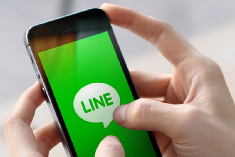 Japan halts use of Line app after Chinese techs access personal data