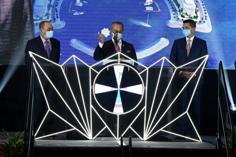 PM launches RM7 bil project at Sabah’s Lok Kawi Resort City