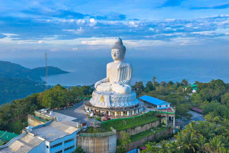 Thailand to lift quarantine for Phuket tourists