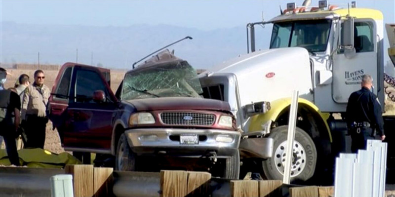Mexican man charged with smuggling 13 immigrants killed in border crash