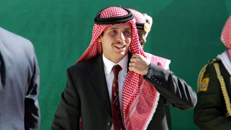 Jordan prince vows loyalty in royal rift, king accepts mediation