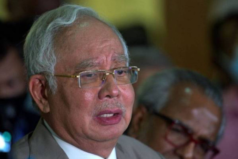 Look at Nazri’s track record: Najib dredges up Umno dissenter’s past flip-flops