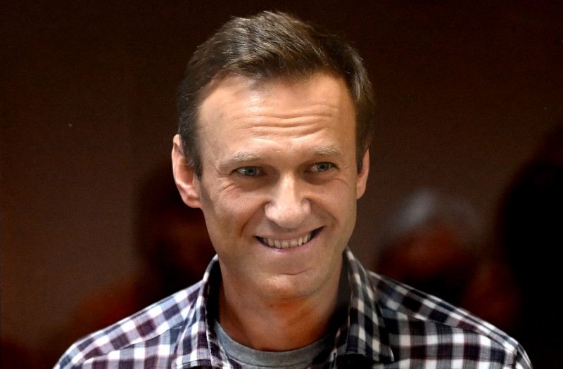 Navalny app removed as Russians vote after crackdown