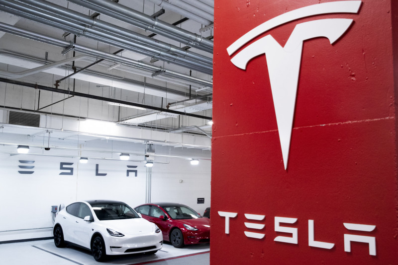 Tesla accused of false advertising, may have to exit California market