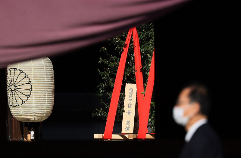 Japan PM sends offering to controversial shrine honouring war dead