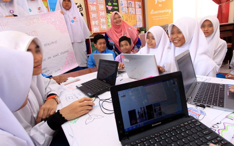 25% Cerdik laptops yet to be distributed, Radzi says