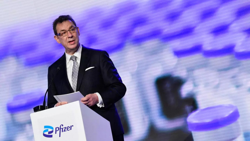 Pfizer CEO says company against US patent waiver