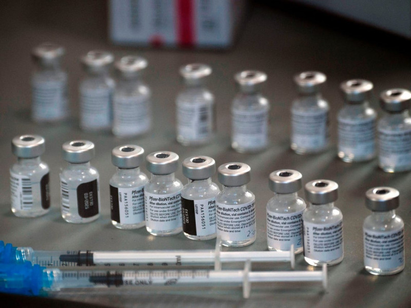 Vaccine certs issued, no injections: Seven from Gombak clinic arrested