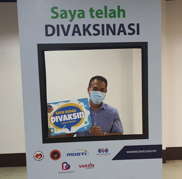 Message from Covid-19 Patient #33: get vaccinated – Rosli Dahlan